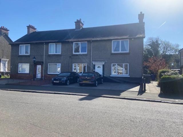 Glasgow Apartment Close To The Airport Ренфрю Екстериор снимка